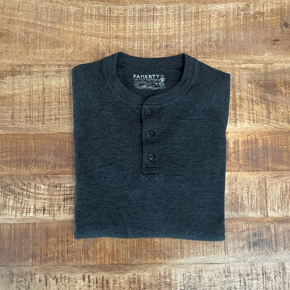 Faherty Long Sleeve Cloud Henley